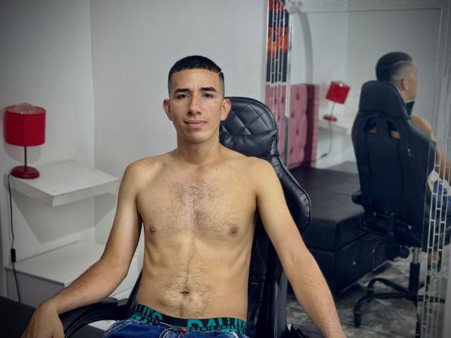 MartinBlos - Live sex cam - 26335857