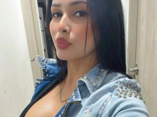 EmilyParkerr - Live porn &amp; sex cam - 26339897