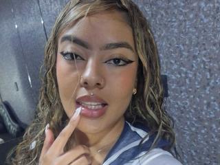 AmelieDuvall - Live sexe cam - 26341541
