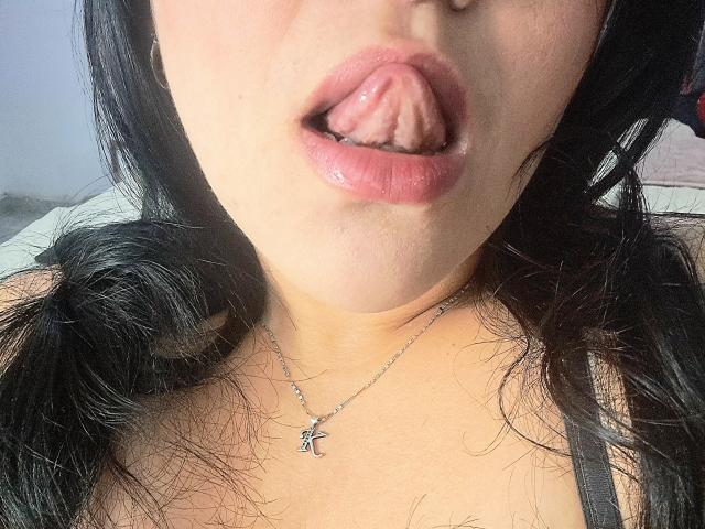VivianaThomson - Live Sex Cam - 26342945