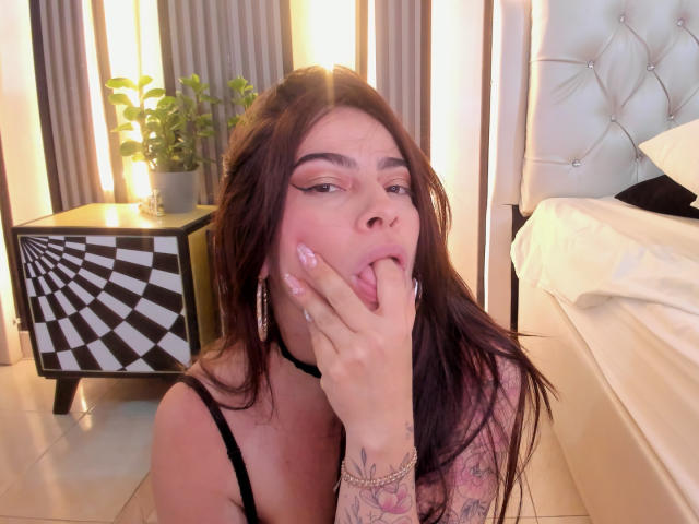 ChristineBray - Live sex cam - 26345153