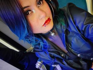 CassieJones - Live Sex Cam - 26352177