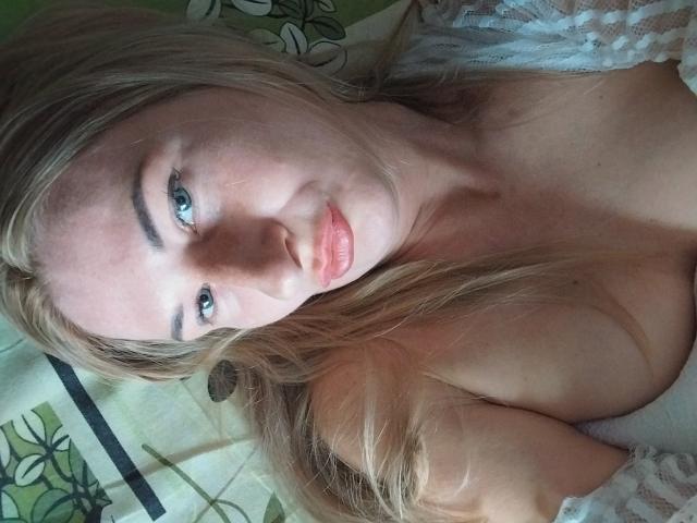 CherryHelen - פורנו בשידור חי ומצלמת סקס - 26353473