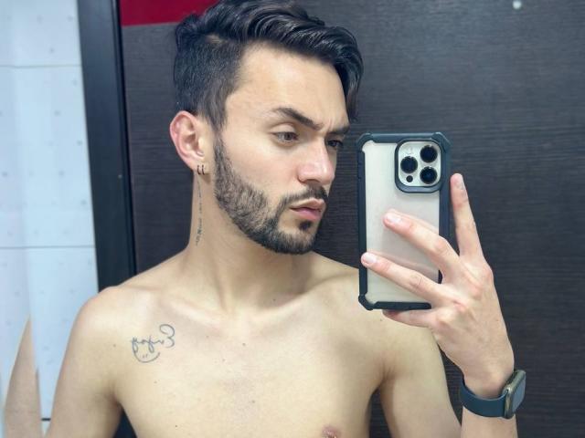 JakeMagnus - Live Sex Cam - 26355177