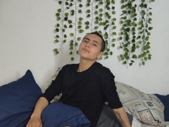 NoirSeduction - Live porn &amp; sex cam - 26358625