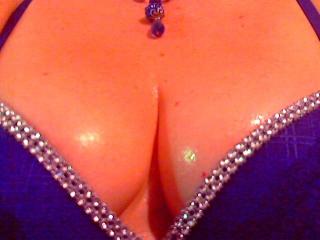 DeliciousMature - Chat exciting with a shaved intimate parts Lady over 35 
