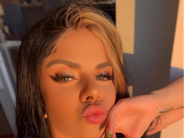 IvyRaven - Élő pornó és szexkamera - 26360069