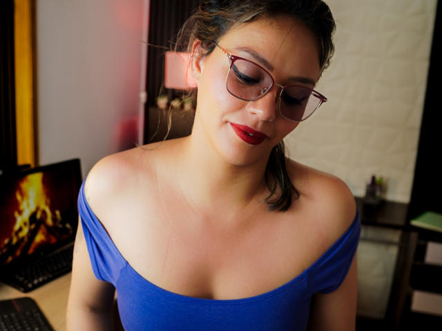 VeronicaSaienz - Live sex cam - 26361125