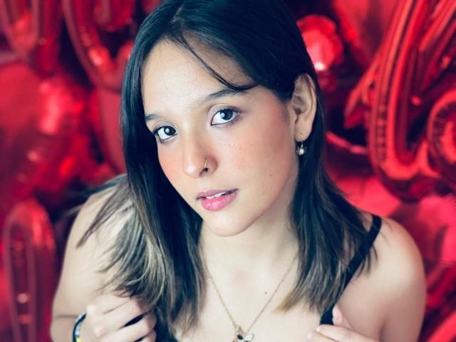 LanaKlyne - Live sex cam - 26361229