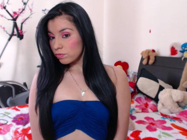 PrettyDolly - Video chat hot with a ordinary body shape Sexy babes 