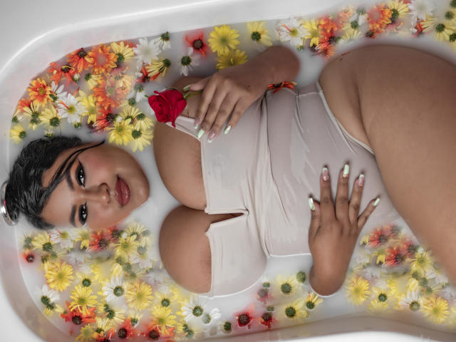 DojaAissha - Live sex cam - 26362821