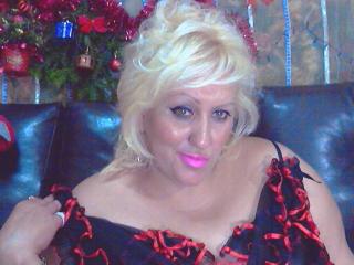 BlondeAnnya - Show live x with this shaved sexual organ Hot chick 