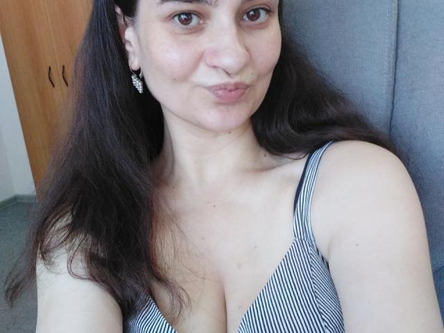 Goldina - Live sex cam - 26366333