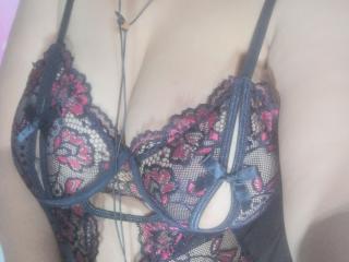 MariahSquirting69 - Sexe cam en vivo - 26368525