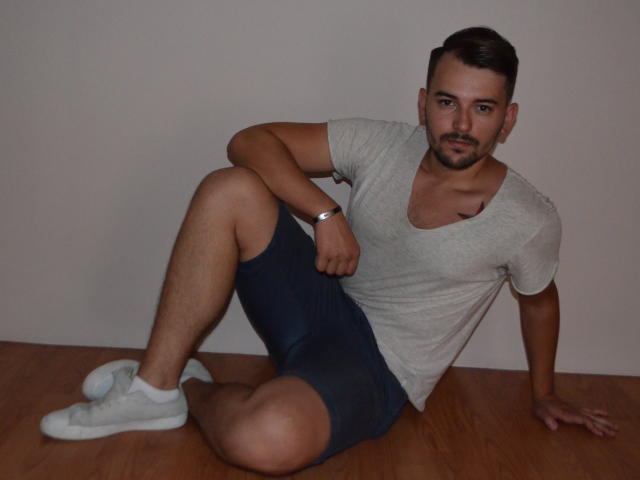 BrendonSteel - Live porn &amp; sex cam - 2636943