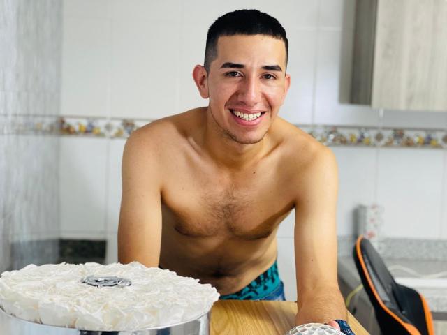 MartinBlos - Live sex cam - 26369625