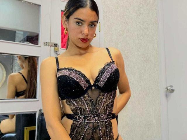 VanelopeRusso - Live sex cam - 26374217