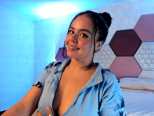 ArielleWilde - Live sex cam - 26375813