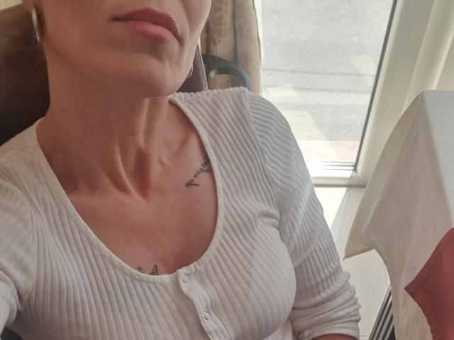 SweetMikyForYou - Live sex cam - 26376229