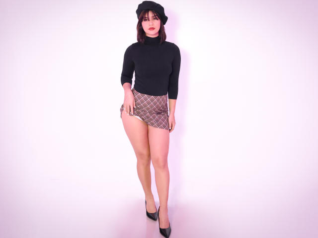 ScarlletZhen - Live porn &amp; sex cam - 26378661