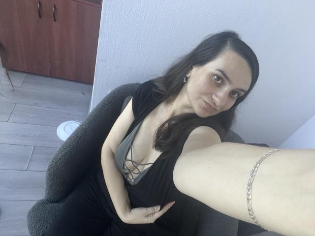 Goldina - Live sex cam - 26378925