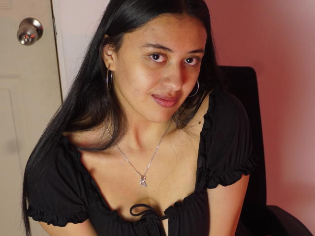 MiaBloom69 - Sexe cam en vivo - 26380245