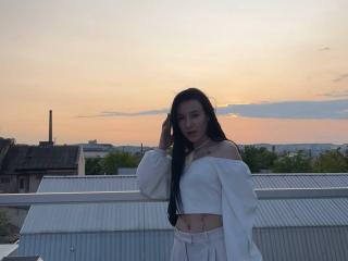 NikkiGoldX - Élő pornó és szexkamera - 26381177