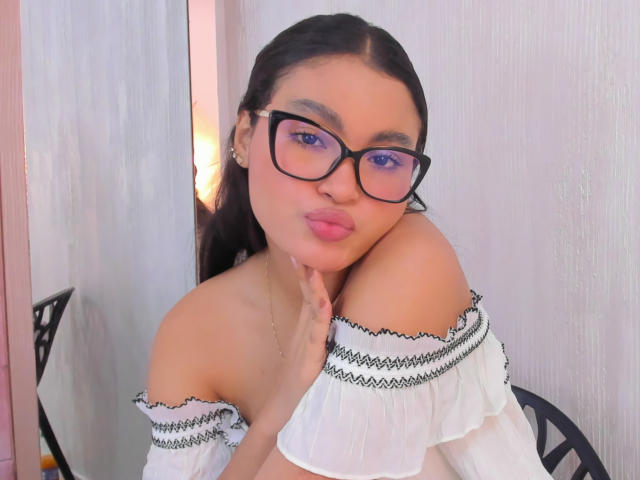 MiiaPalmer - Live Sex Cam - 26385121