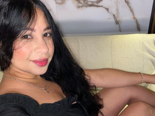 SofiaaTailor - Live porn &amp; sex cam - 26385633