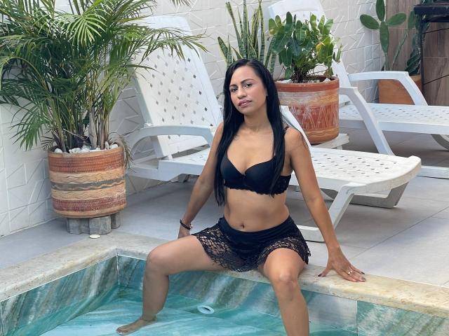 HazelDior - Live Sex Cam - 26387009