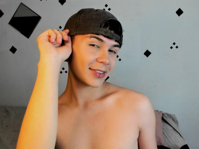 Crushnier - Live sex cam - 26387941