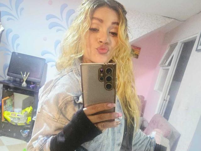 AzhunaStar - Live sex cam - 26391321