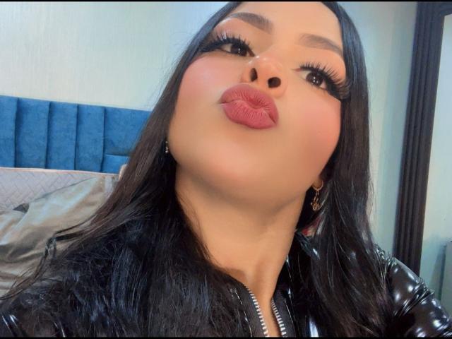 LindaFrancoo - Live porno og sexkamera - 26402441