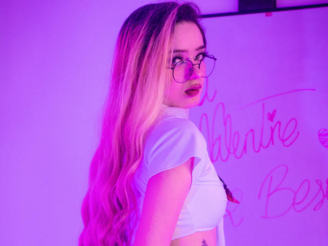 MiaValentine - Live sexe cam - 26405029