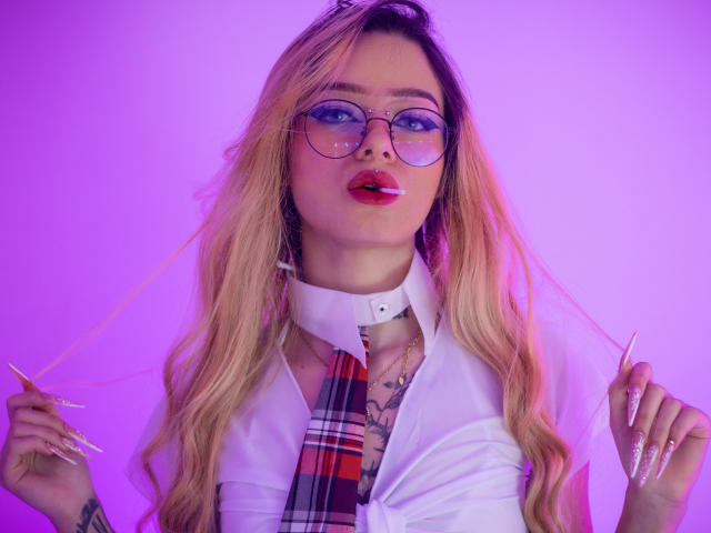 MiaValentine - פורנו בשידור חי ומצלמת סקס - 26405325