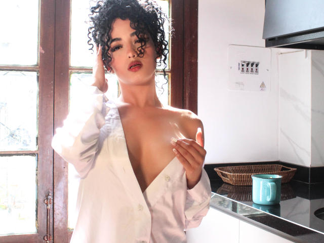 AuroraFerretti - Live sex cam - 26408637