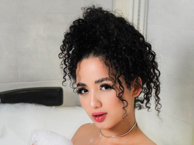 AuroraFerretti - Live porn &amp; sex cam - 26408737
