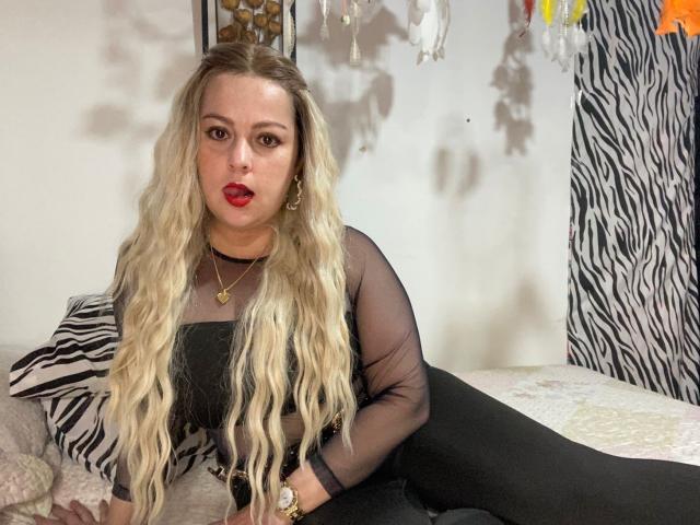 SamanthaGold - Camera khiêu dâm &amp; quyến rũ trực tiếp - 26411113