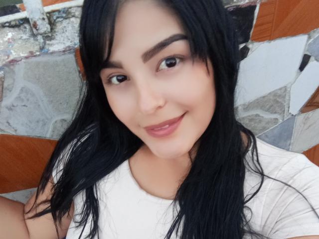TalianaSquirt - Live sex cam - 26424869
