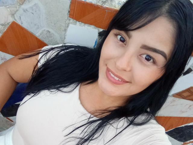 TalianaSquirt - Live porn &amp; sex cam - 26424889