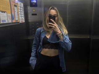 AdharaCooper - Live sex cam - 26425265