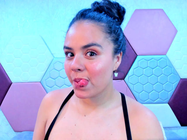 ArielleWilde - Live sex cam - 26427661