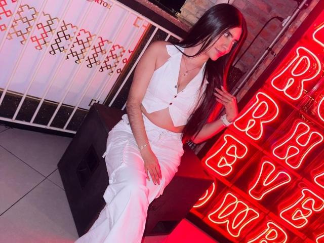 LuanaJoys - ライブポルノ&amp;セックスカム - 26427861