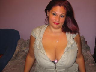 HellenBooty69 - online show x with this brunet Lady 