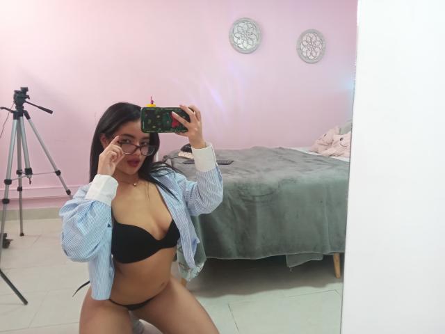 MadissonBorch - Live sex cam - 26432573