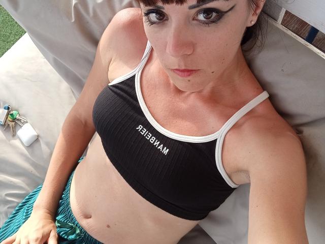 OrianaLaFrancaise - Élő pornó és szexkamera - 26433105