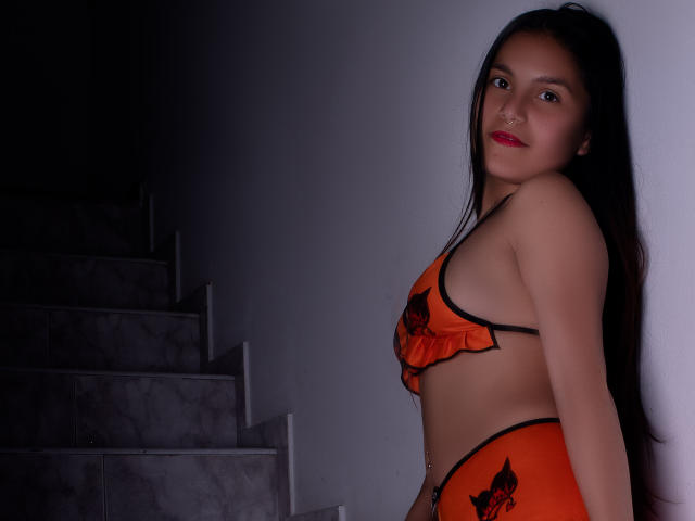 MelanieGates - Live porn &amp; sex cam - 26434037