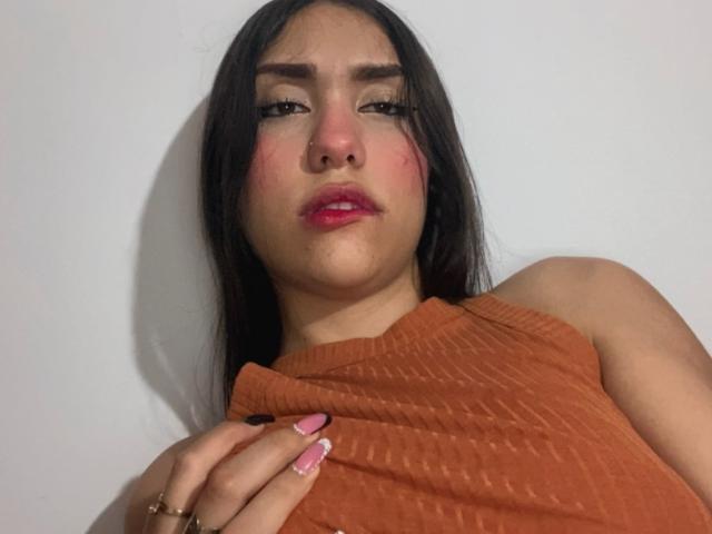 EmmaRubis - Live porn &amp; sex cam - 26436845