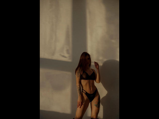 sweetlessie-hot - Live sex cam - 26436925