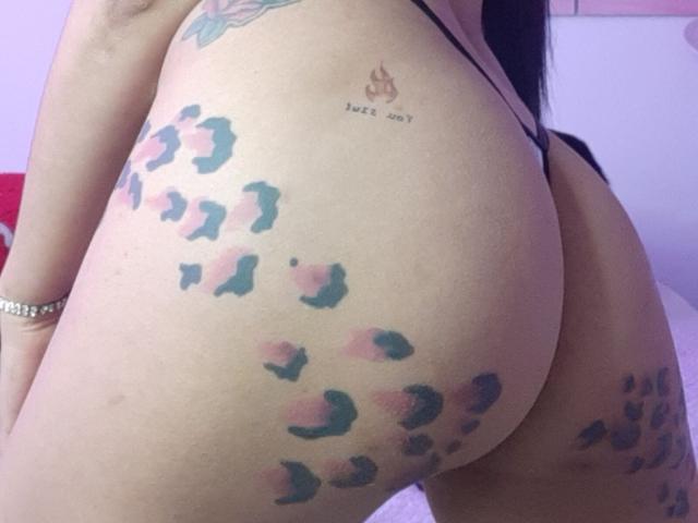 AnalisseJade - Live porn &amp; sex cam - 26439937